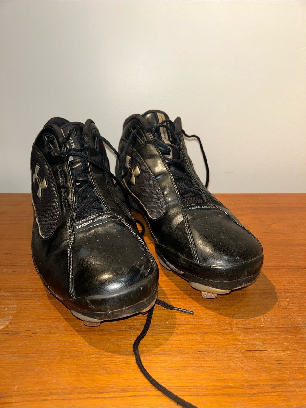 Under Armour Baseball Metal Cleats Clutch Mid ST Black 1097004-002 2007